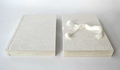 Book « Le Livre à-porter » © Laura Parker /マリ＝アンジュ・ギユミノ