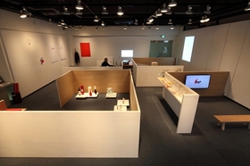 展示会場１