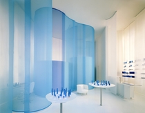 qiora， Shiseido， 2000