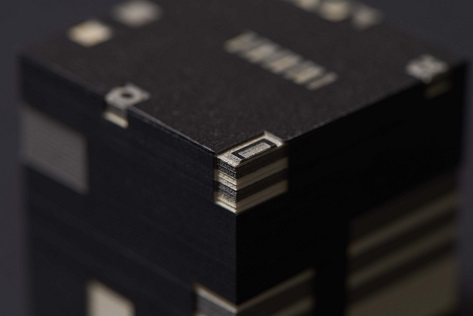 Phenomena: Plateless printing combined with fine paper